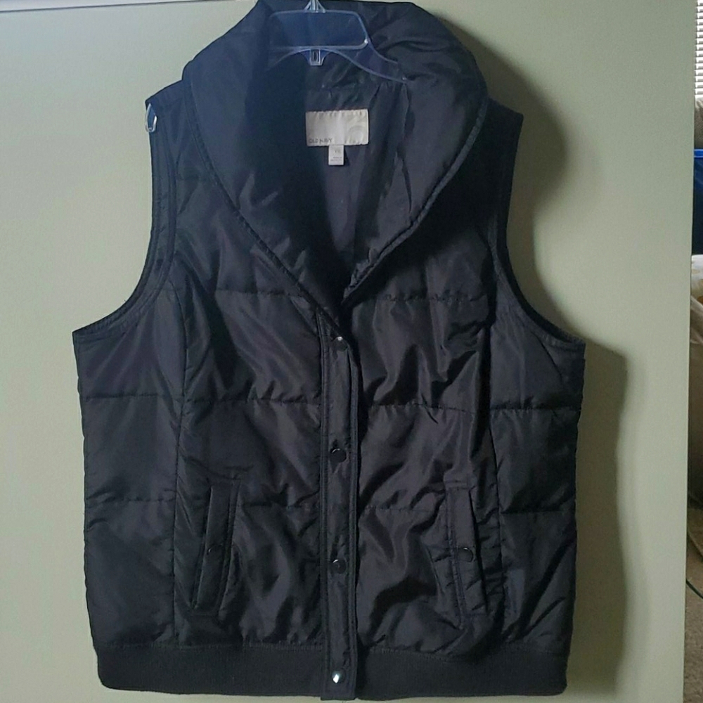 Old Navy Puffer Vest